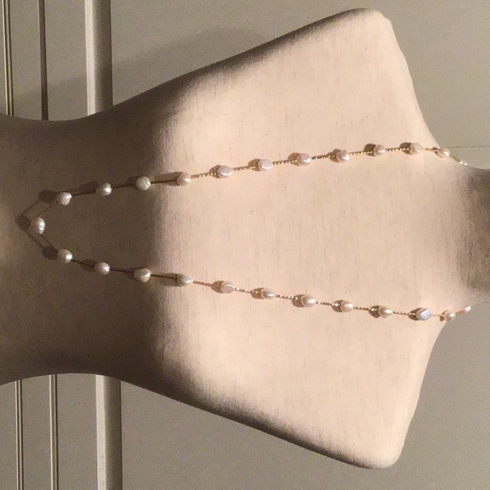 GENUINE WHITE BAROQUE PEARL NECKLACE